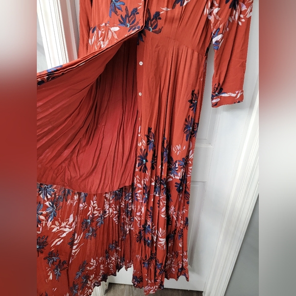 Free People After The Storm - Picture 5 of 8